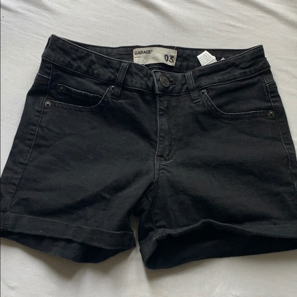 black mid rise short garage